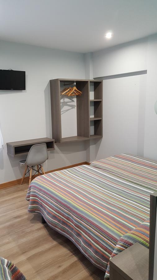 Hostal Rosi Laredo Exterior photo